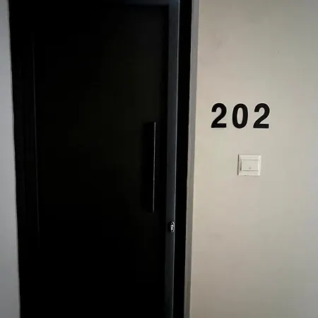 The Minimal Nest 尼科西亚