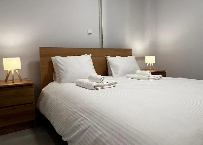 The Minimal Nest * 尼科西亚