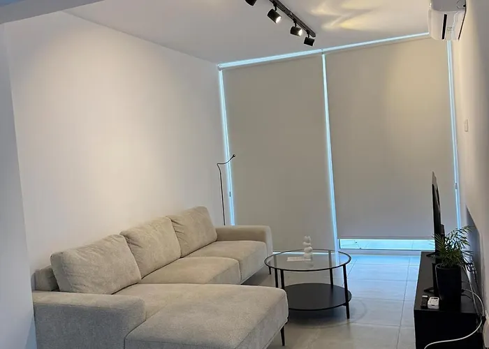 The Minimal Nest 公寓